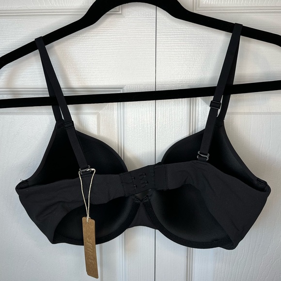 SKIMS Fits Everybody T-shirt Demi Bra Onyx 32DDD - Picture 8 of 9